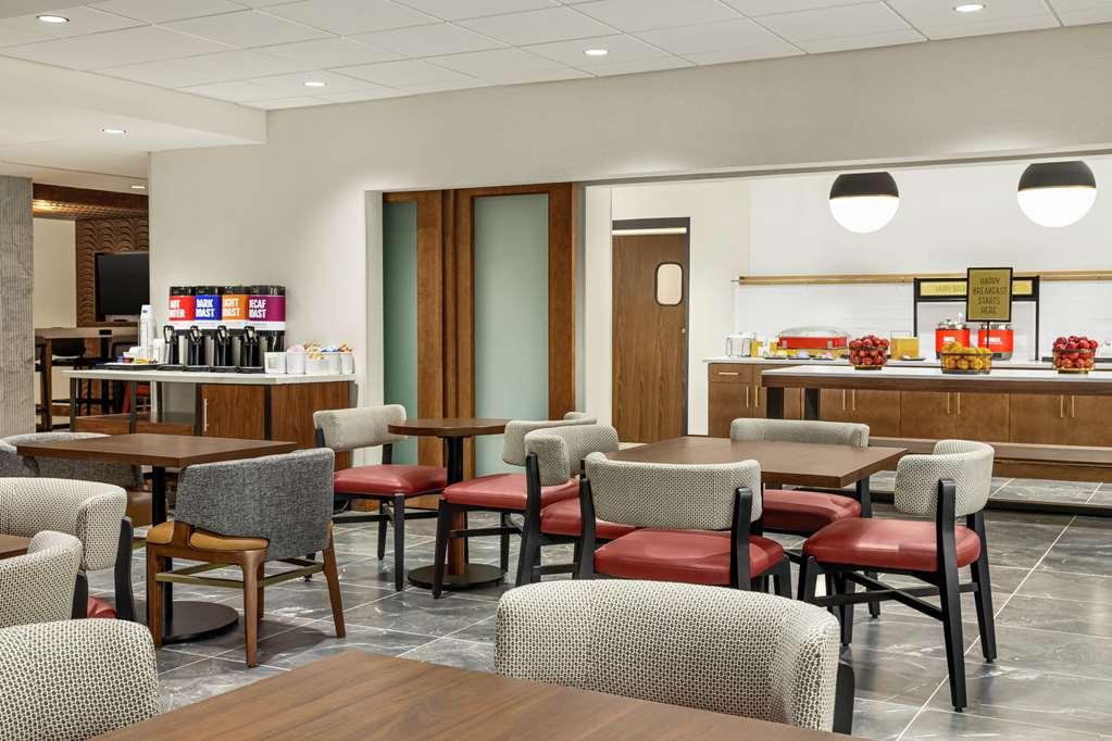 Hampton Inn Columbia-Downtown Historic District Restoran gambar